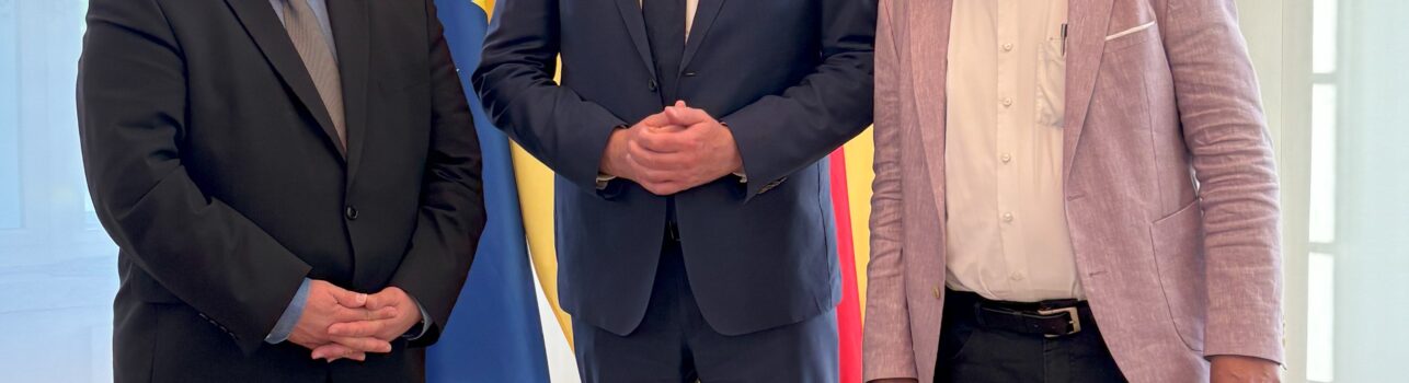 VGD übergibt Schreiben zu Gedenkstättenfahrten an Ministerpräsident Schweitzer